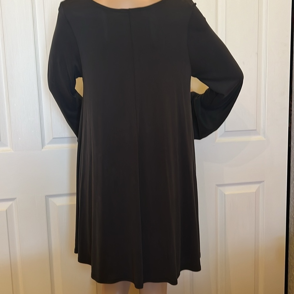 NWOT Tres Bien black boat neck bell sleeved flowy dress/tunic sz M/L - Picture 4 of 5